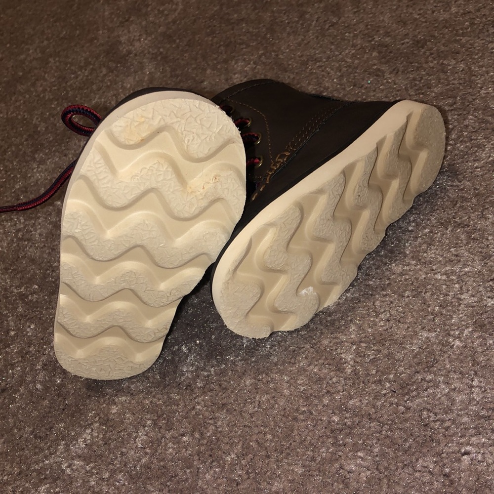 GAP “work” boots - Picture 2 of 4